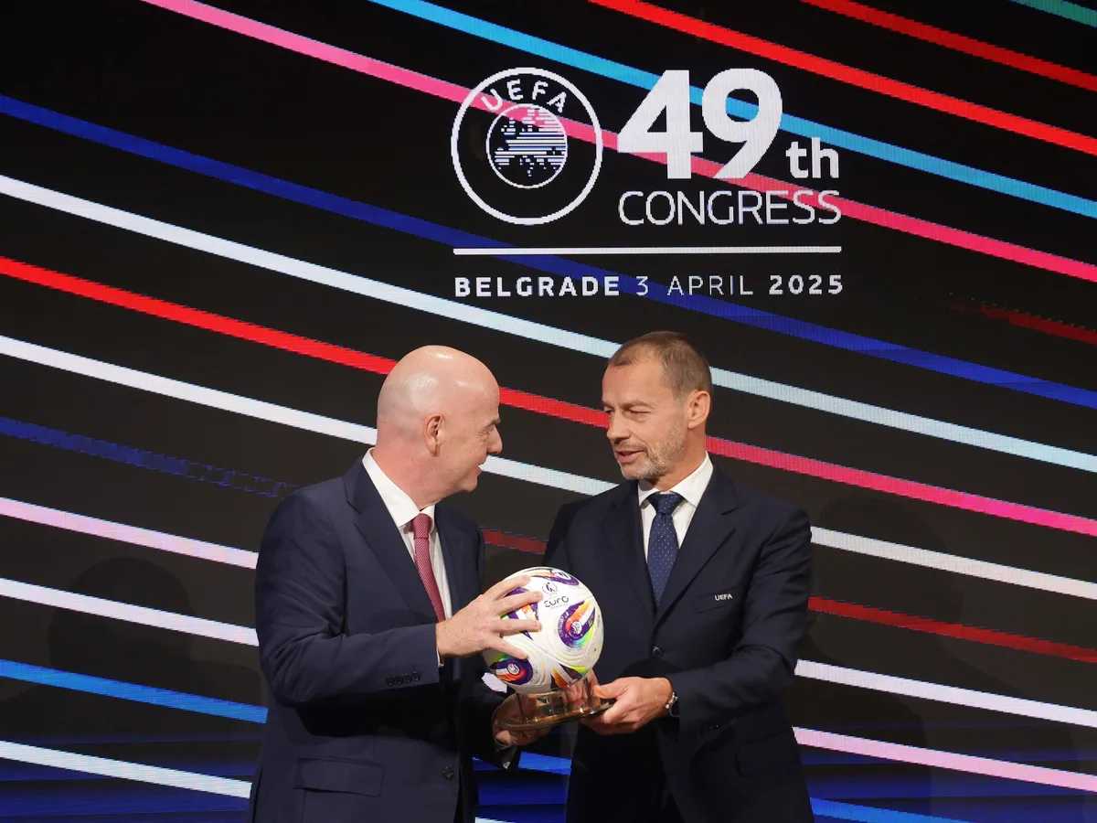 UEFA amenaza con no jugar torneos de la FIFA si avanza la venta a privados